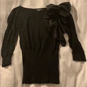 Long sleeve shirt with ruffle
